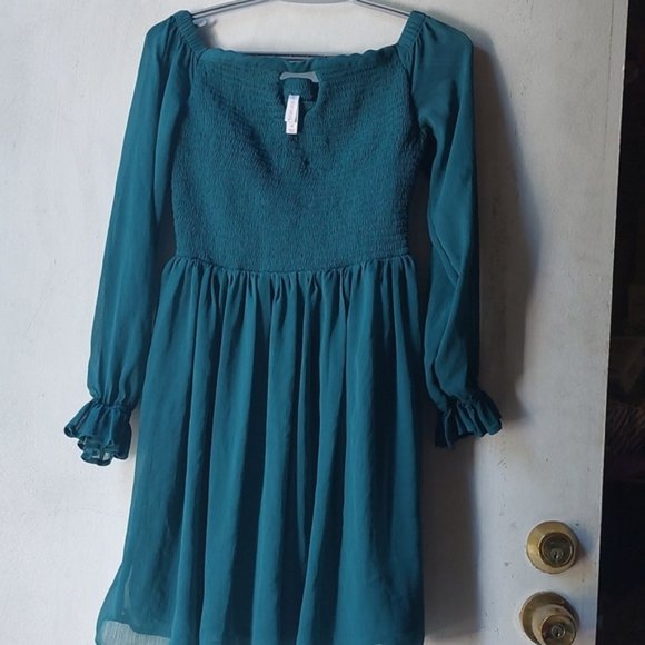 XHILARATION GREEN DRESS 👗 - Picture 2 of 5